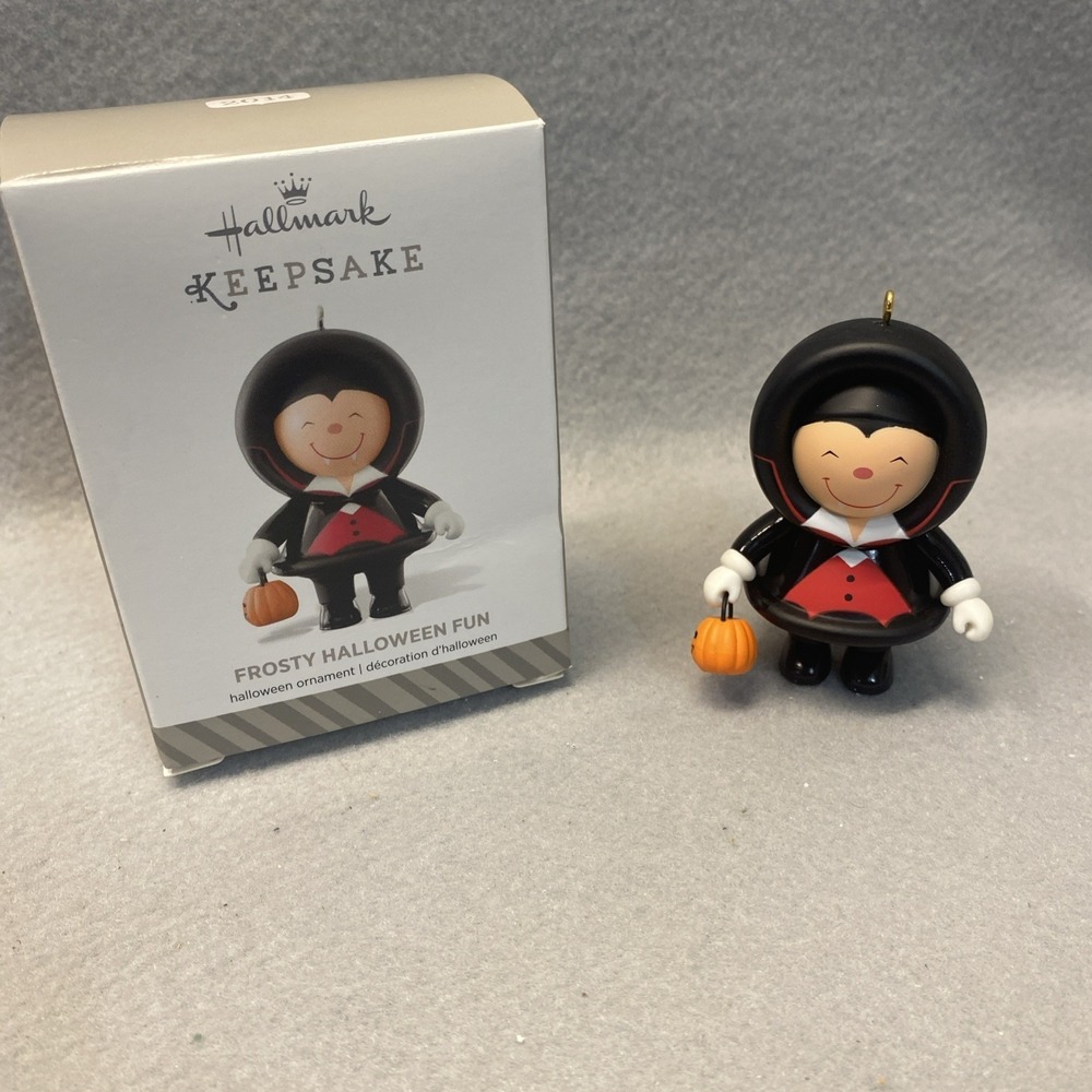 Hallmark - Frosty Halloween Fun Vampire - 2014 - Keepsake Collector Ornament